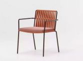 cadeira feito de ferro com trama em  trico nautica varias cores ao dispor